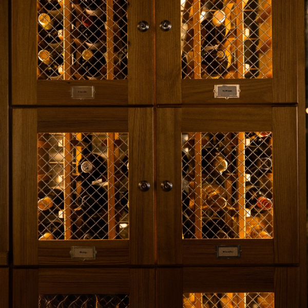 wine lockers, wood wine lockers, custom wine lockers, wine locker storage, wine storage lockers