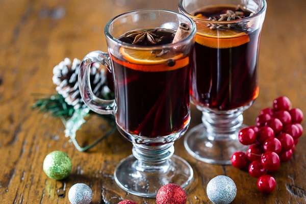 slow-cooker-spiced-mulled-wine-21